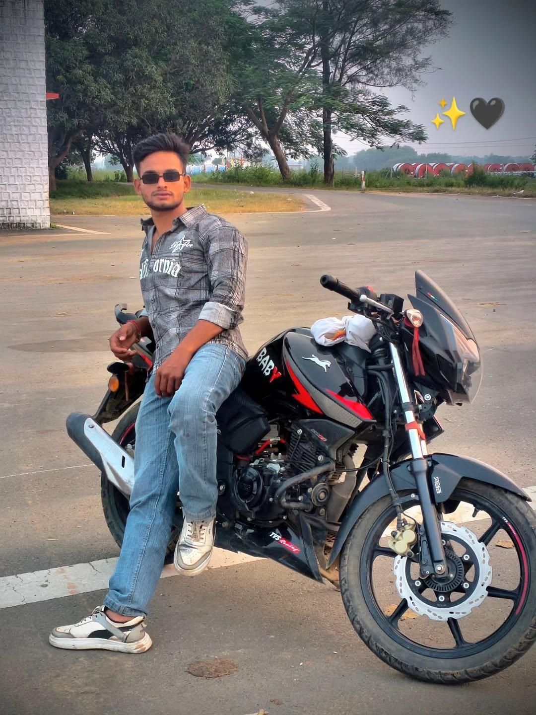 Instagram post by @_mr_rohittt_777