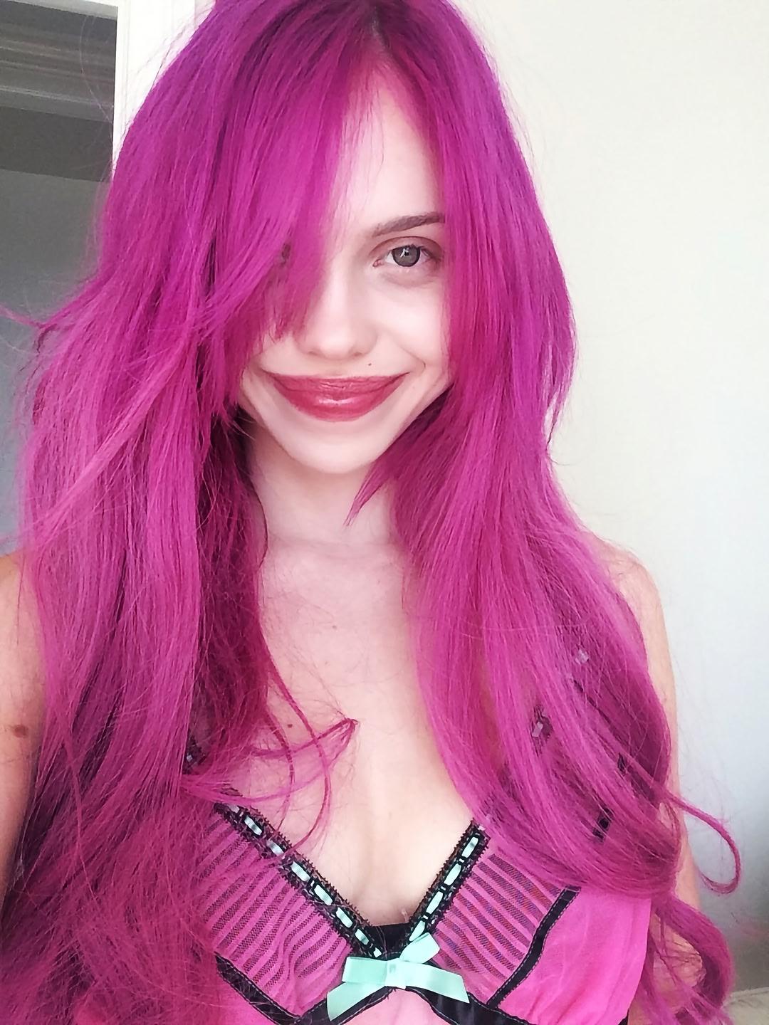 Instagram post by @adelajergova