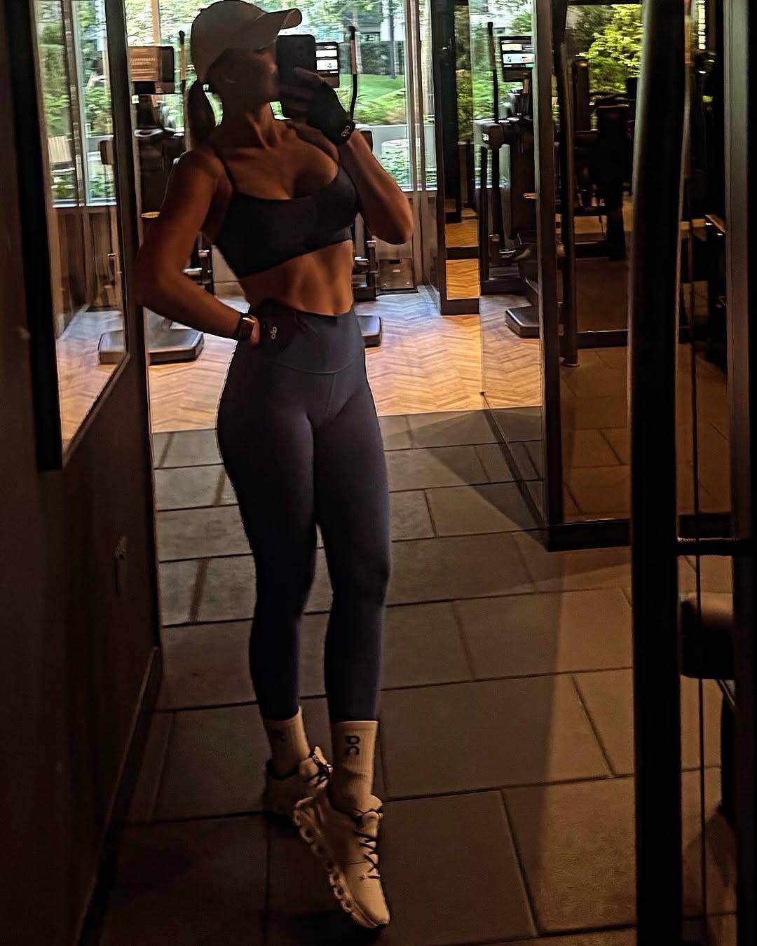 Instagram post by @alenahnatenko