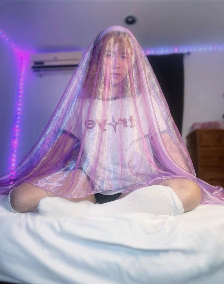 Instagram post by @alexeisstar