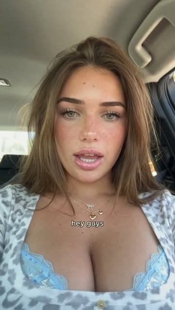 Instagram post by @ameliaaaa18xo