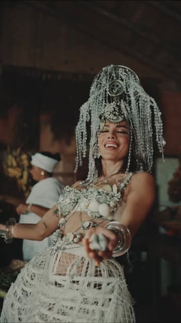 Instagram post by @anitta