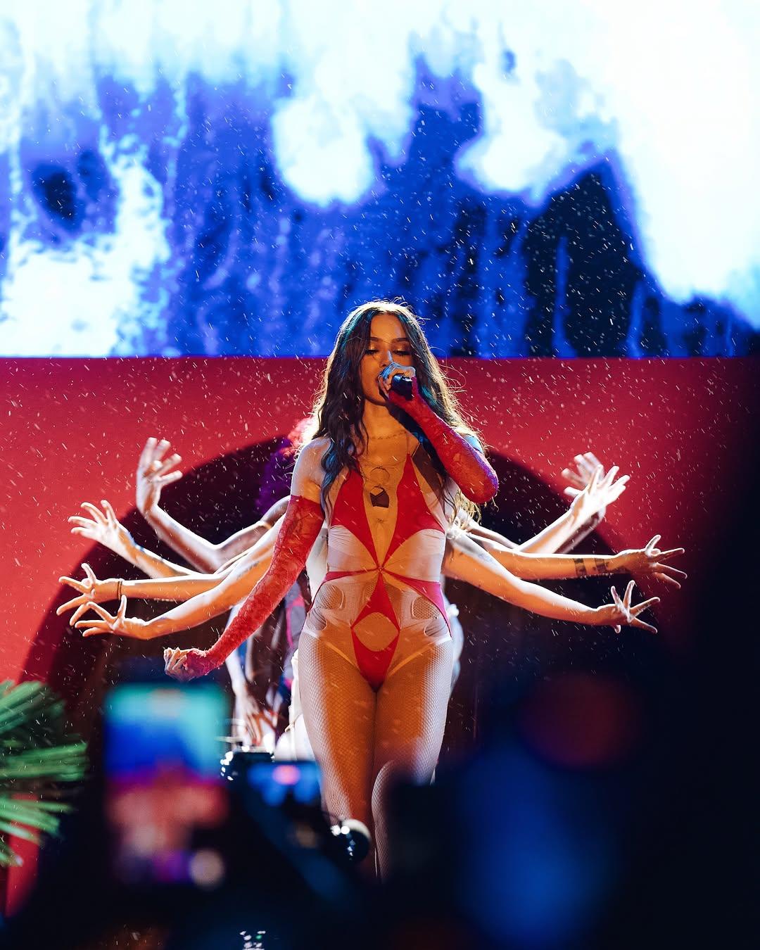 Instagram post by @anitta