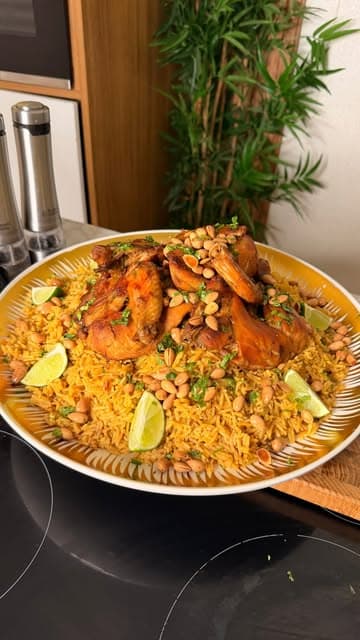 Instagram post by @chefnoureedine