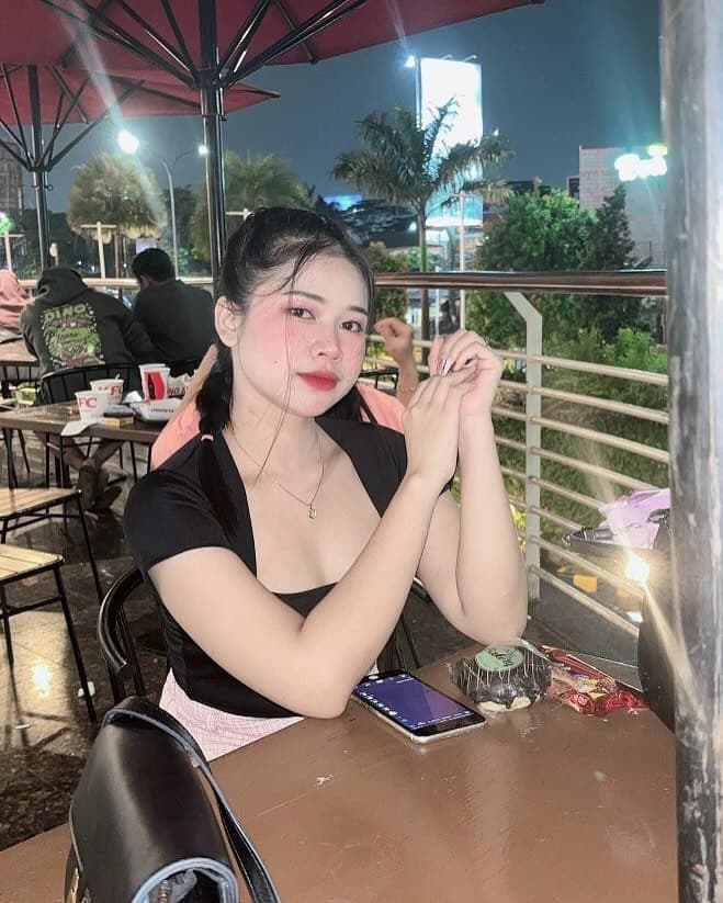 Instagram post by @cici_dey03