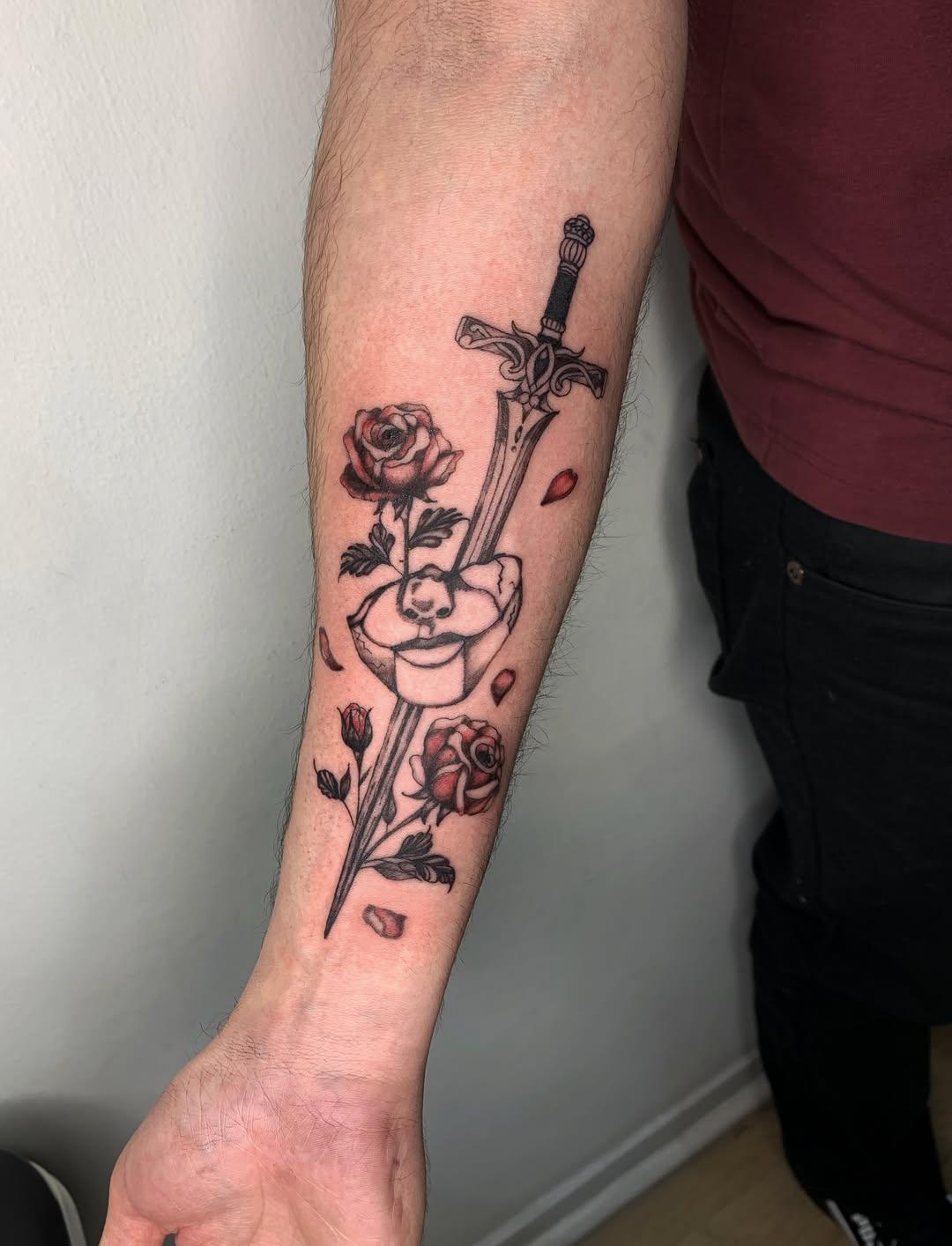 Instagram post by @cotetattoos