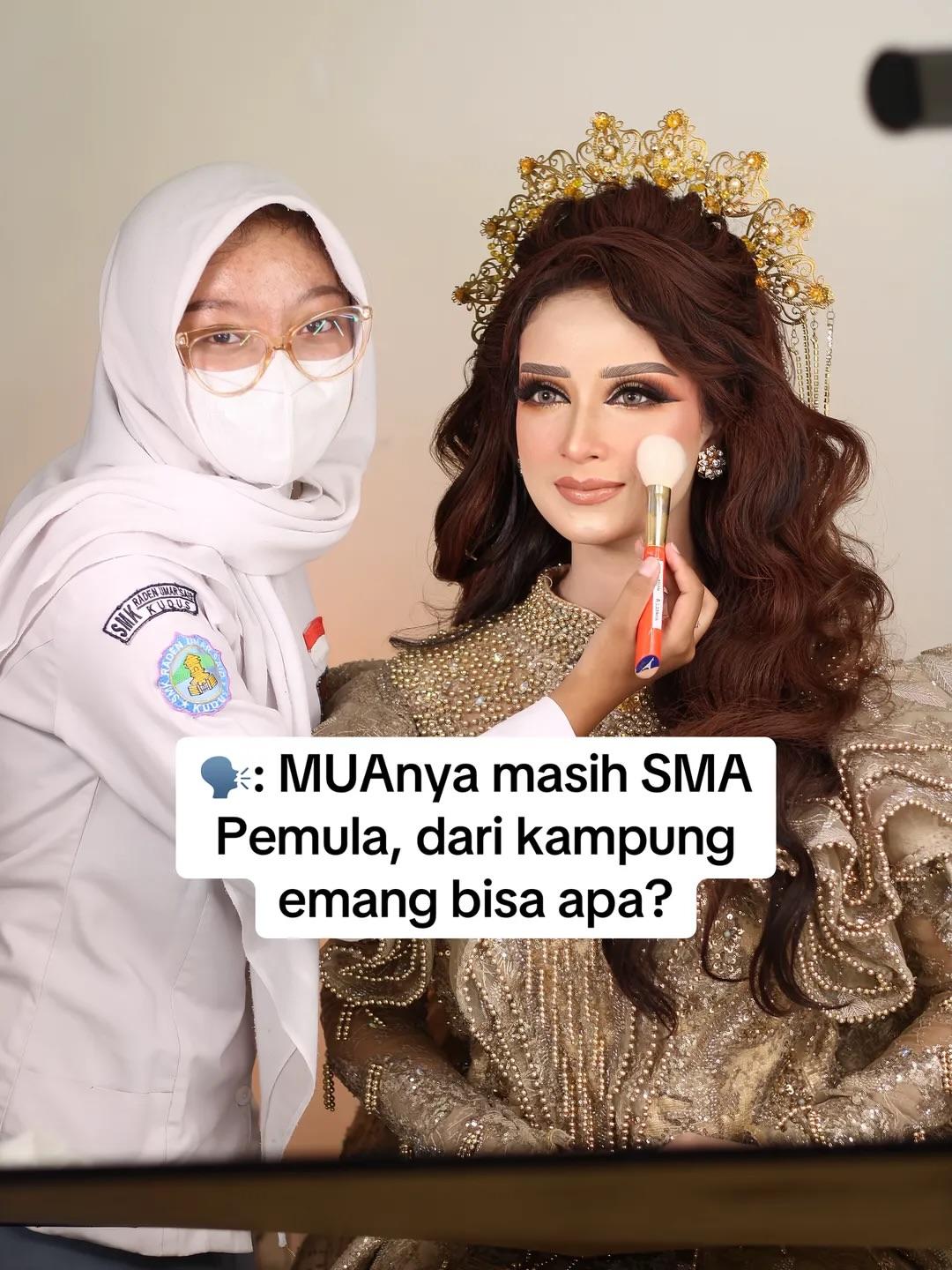 Instagram post by @d.della_makeup