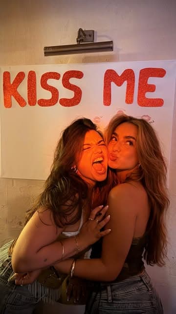 Instagram post by @elasesil
