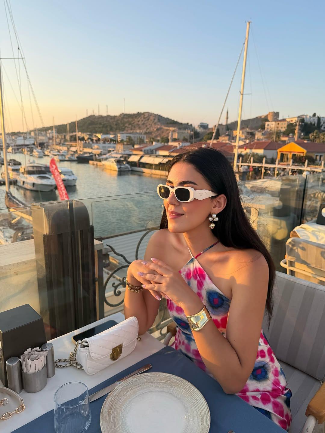 Instagram post by @hostessgelin