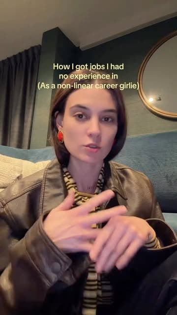 Instagram post by @itsalexaarose