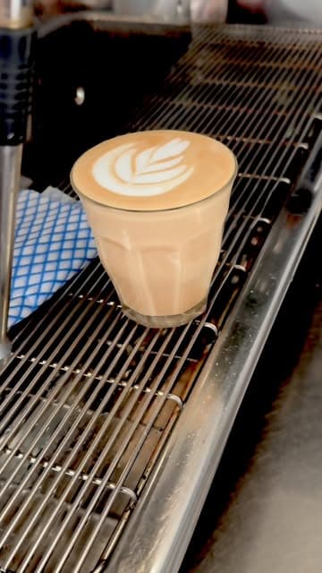 Instagram post by @jamesincoffee