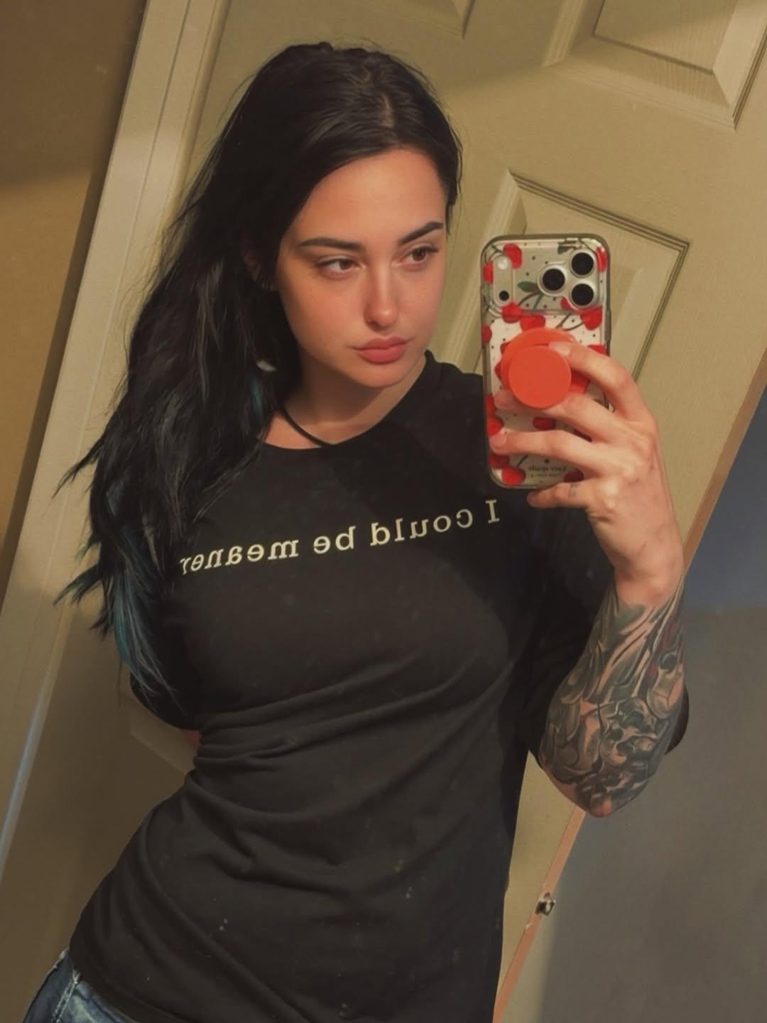 Instagram post by @jessykastorm