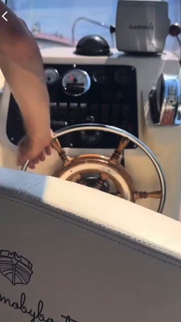 Instagram post by @lakecomobyboat