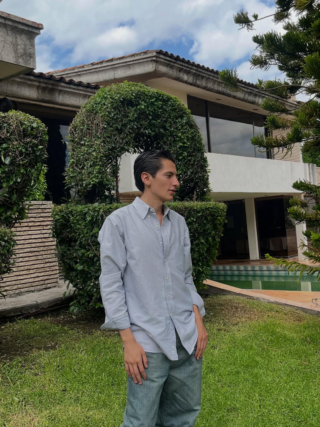 Instagram post by @leoglesss