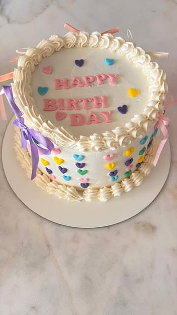 Instagram post by @lolys_cakess