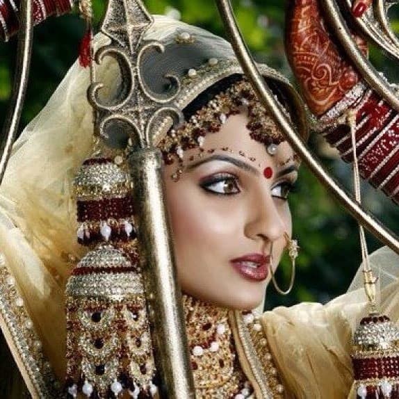 Instagram post by @lovegillkaur