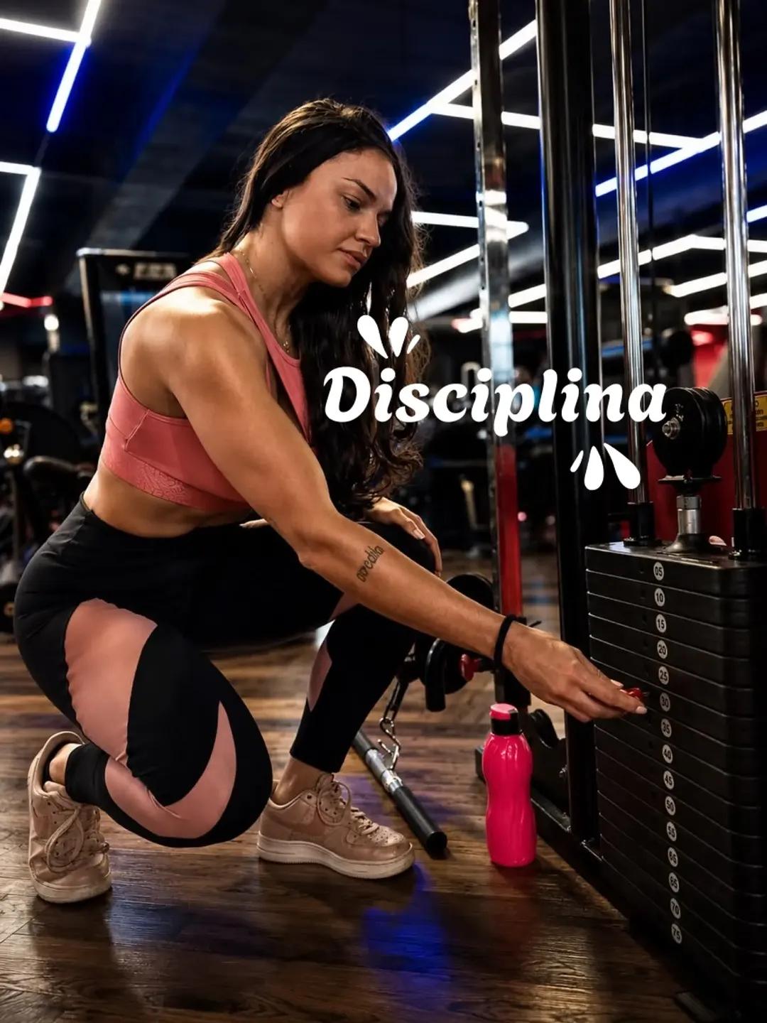 Instagram post by @mandymelofit