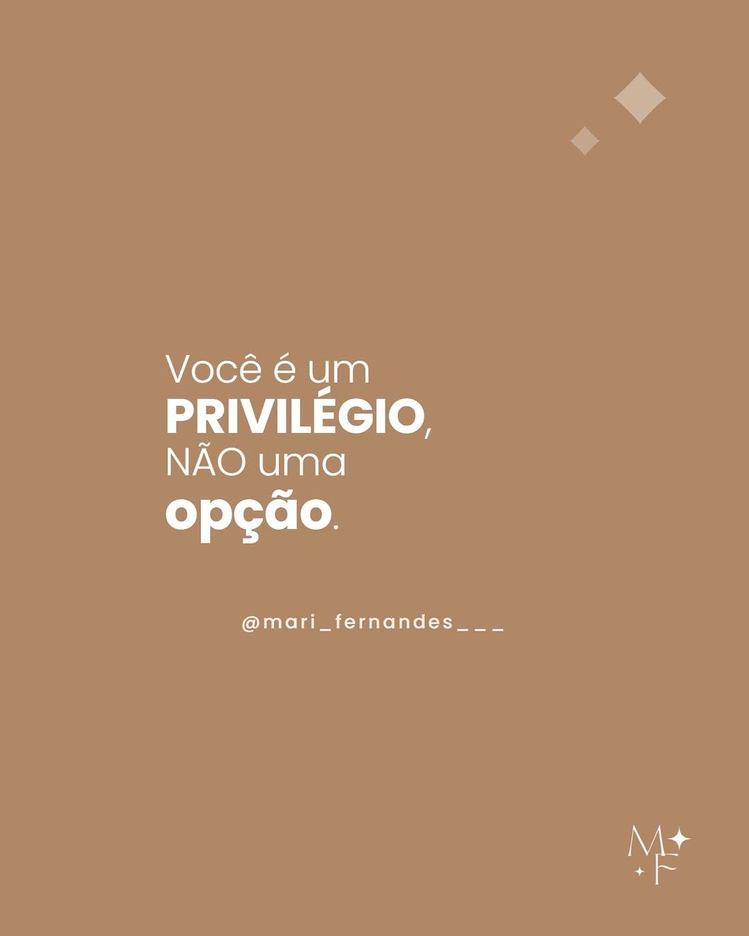 Instagram post by @mari_fernandes___