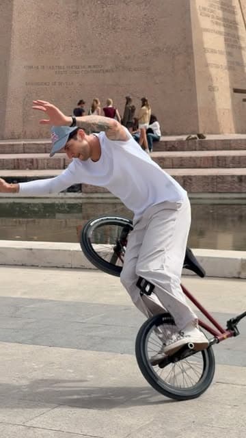 Instagram post by @matthiasdandois