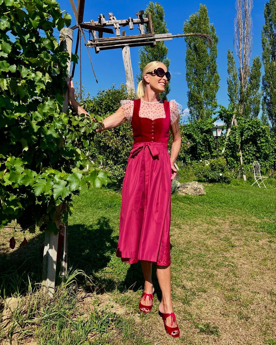Instagram post by @michaelakrainz