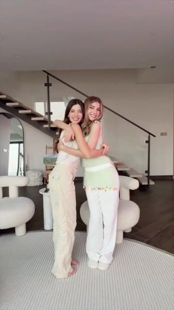 Instagram post by @narins_beauty