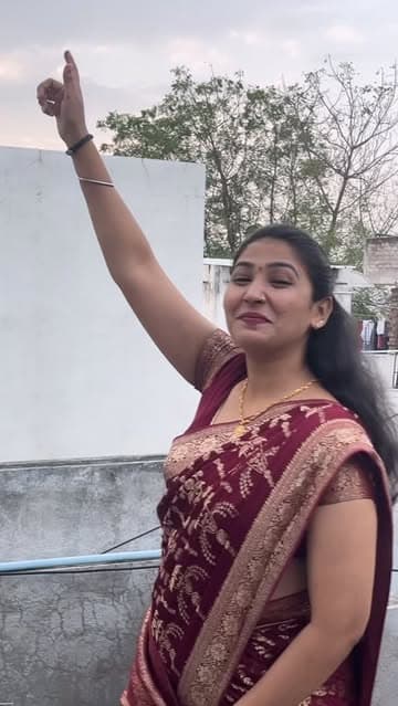 Instagram post by @payal_official_1526