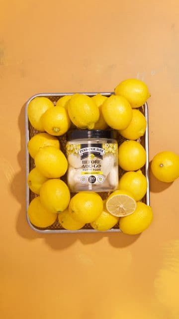 Instagram post by @poopourri