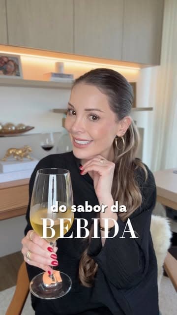 Instagram post by @por.karolnascimento