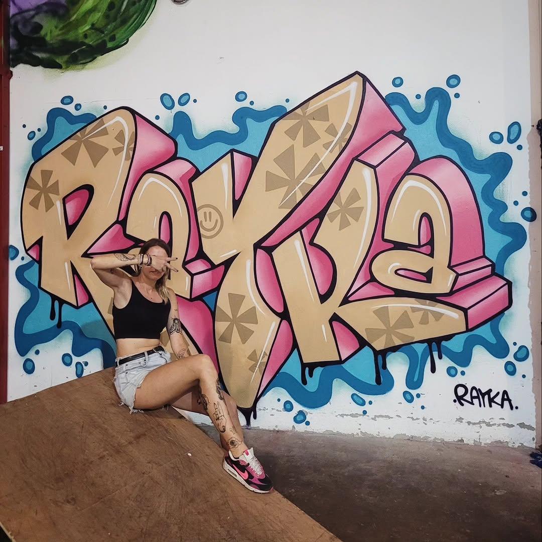 Instagram post by @raykapaint