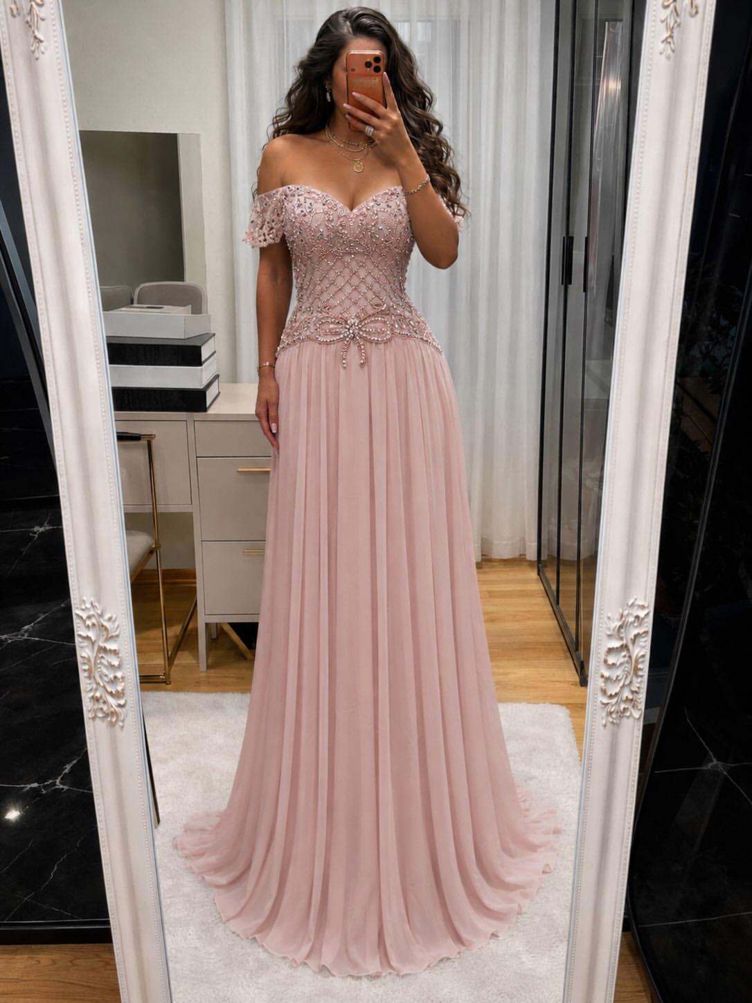 Instagram post by @serenehilldress1