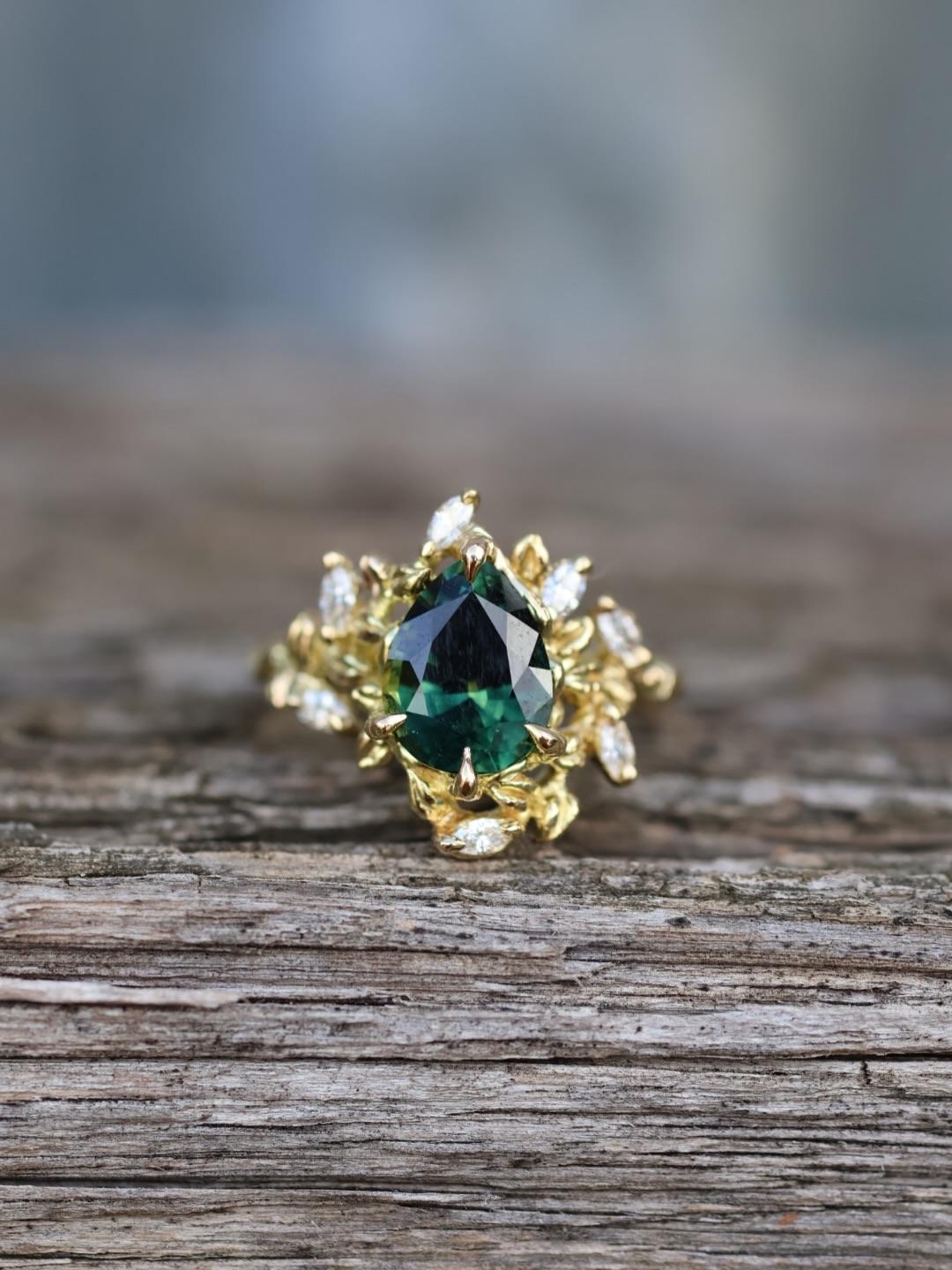 Instagram post by @serpentrougejewellery