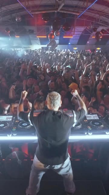 Instagram post by @smashthehouse