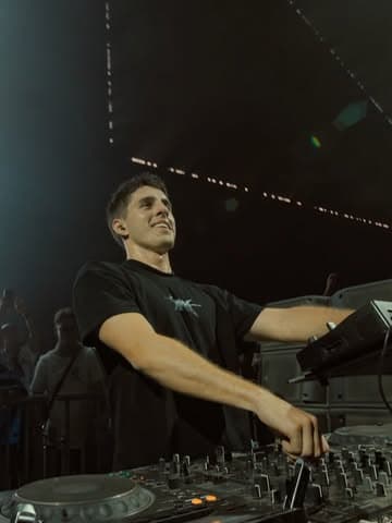 Instagram post by @technomusicworld.official