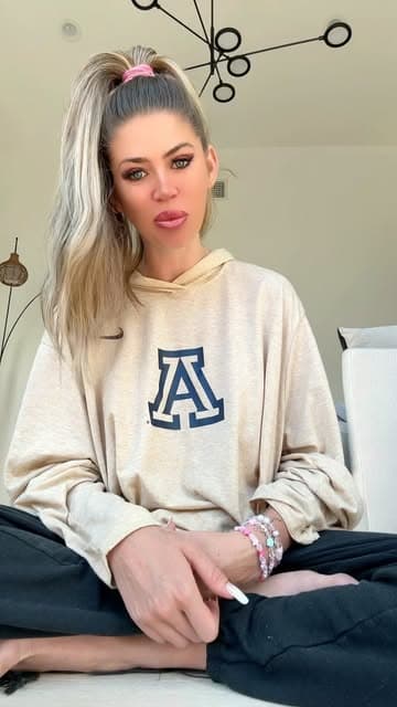 Instagram post by @thejosieleigh