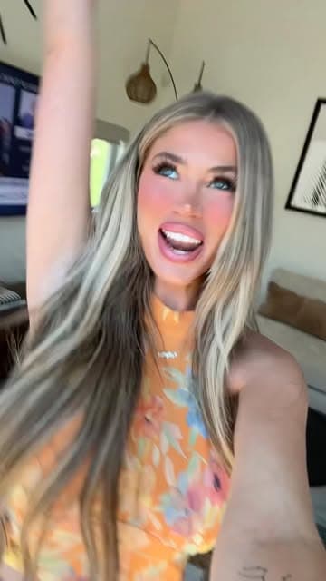 Instagram post by @thejosieleigh
