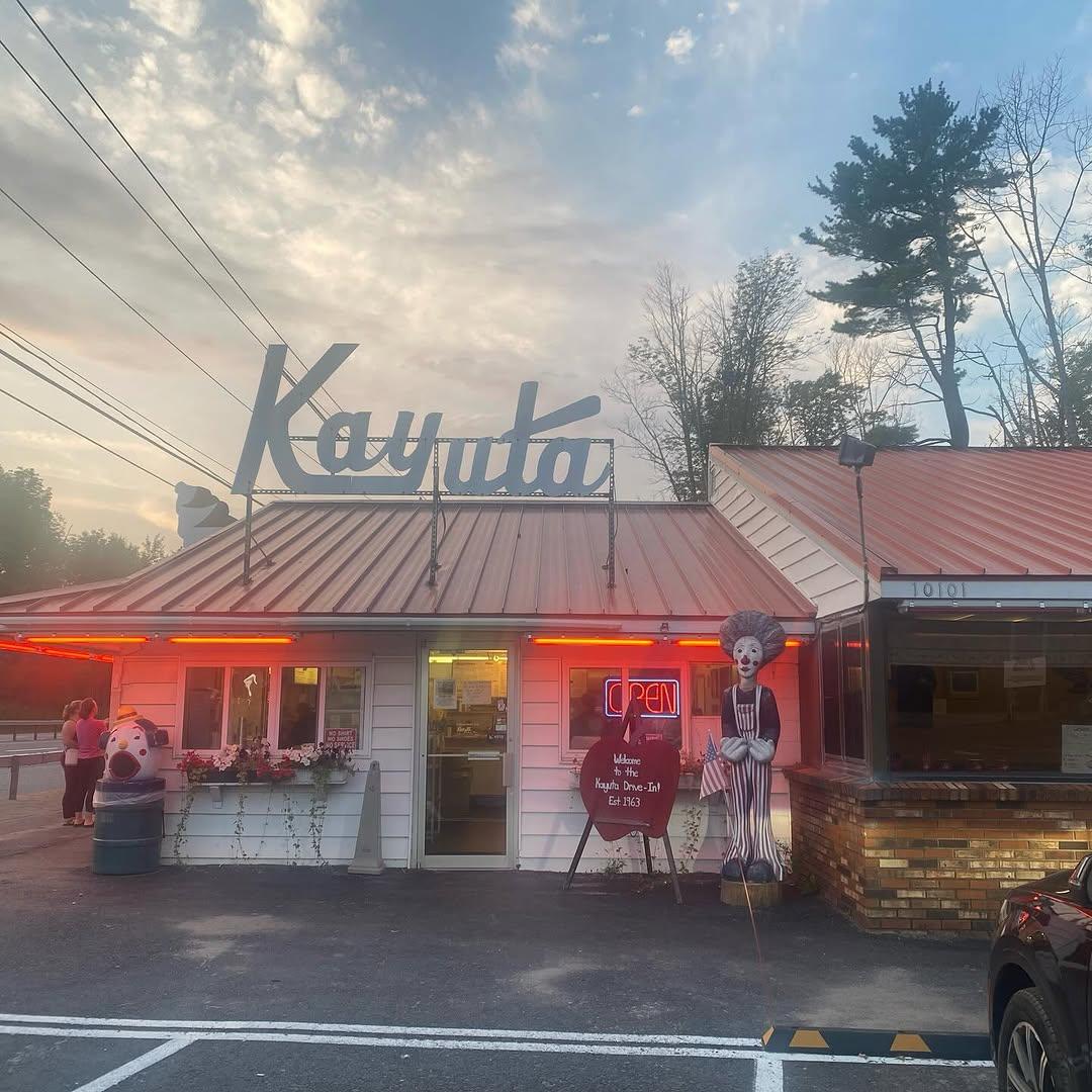 Instagram post by @tmurraywj