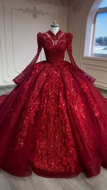Instagram post by @tpbridal