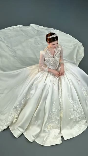 Instagram post by @tpbridal