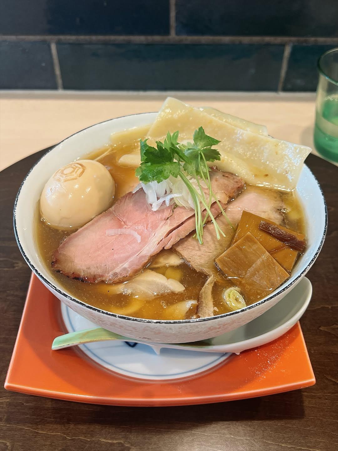 Instagram post by @yajimeshi