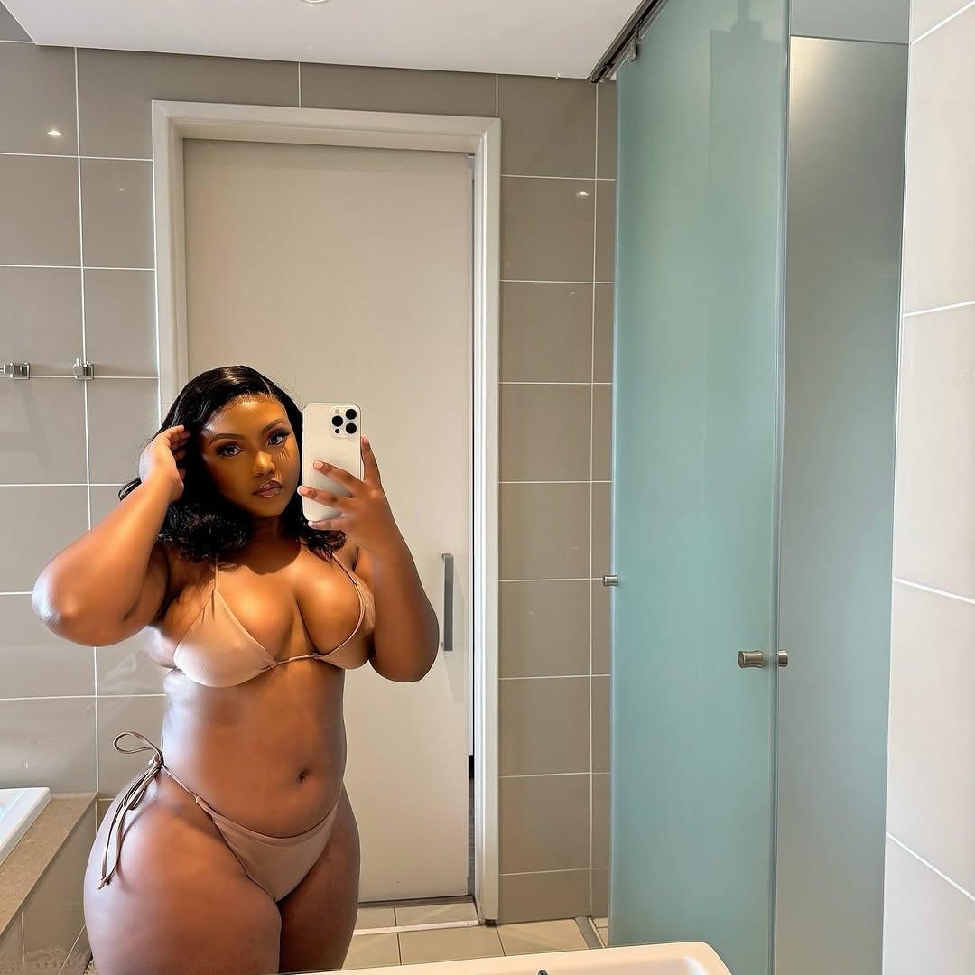 Instagram post by @yeahshestacked