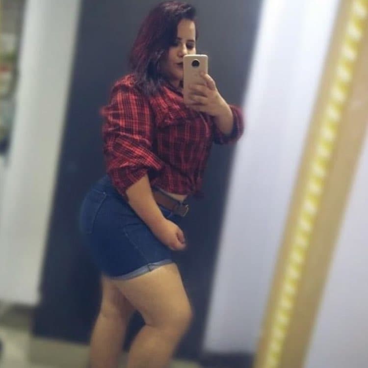 Instagram post by @yourdollydoll