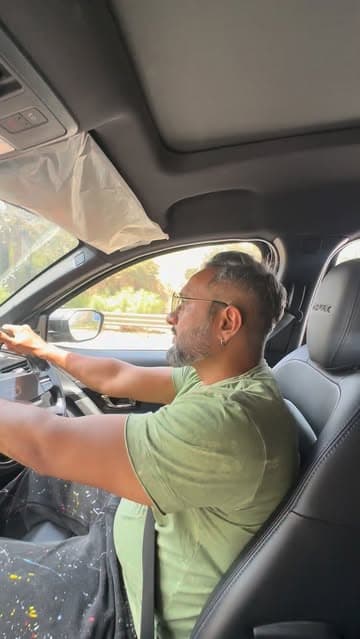 Instagram post by @yoyoshaahid