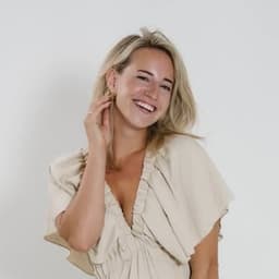 dee