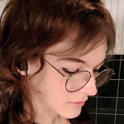 freya_holmer