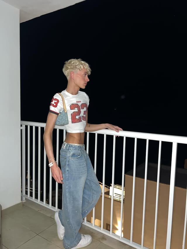 @_oliver_lister_'s Instagram post posted on date 6/25/2026 which generated 8307 likes and 136 comments