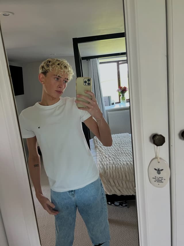 @_oliver_lister_'s Instagram post posted on date 7/26/2026 which generated 1247 likes and 23 comments