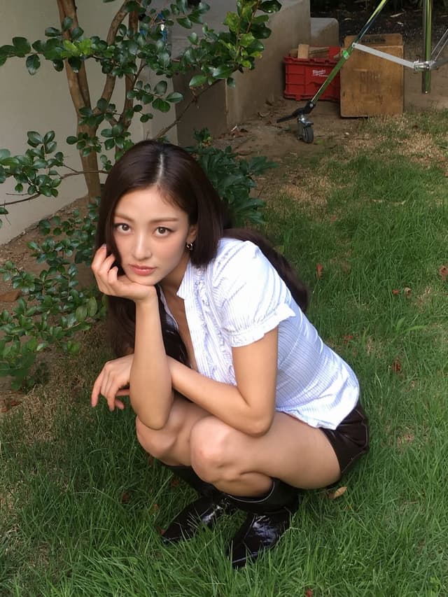 @_zyozyo's Instagram post posted on date 9/4/2026 which generated 934106 likes and 10456 comments