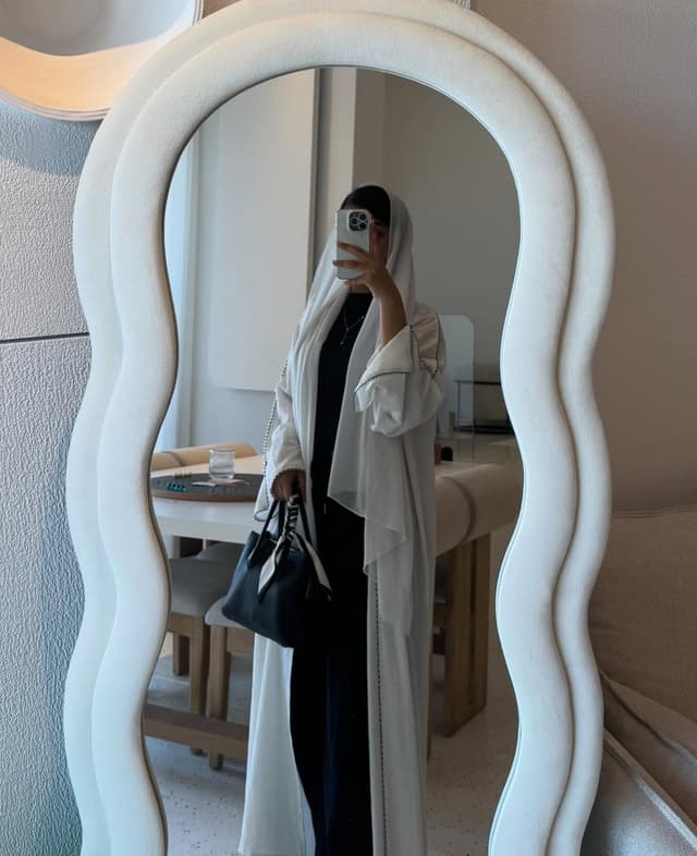 @aixha7's Instagram post posted on date 4/15/2025 which generated 3 likes and 13 comments