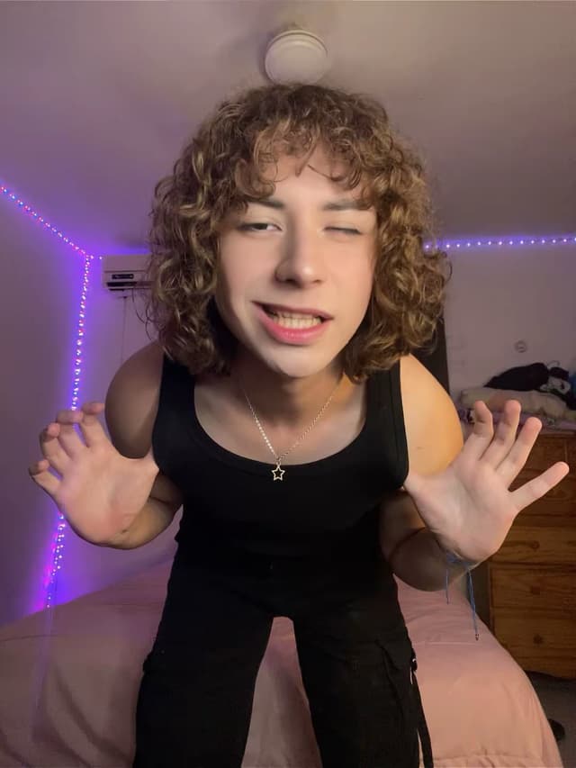 @alexeisstar's Instagram post posted on date 6/1/2026 which generated 43 likes and 2 comments