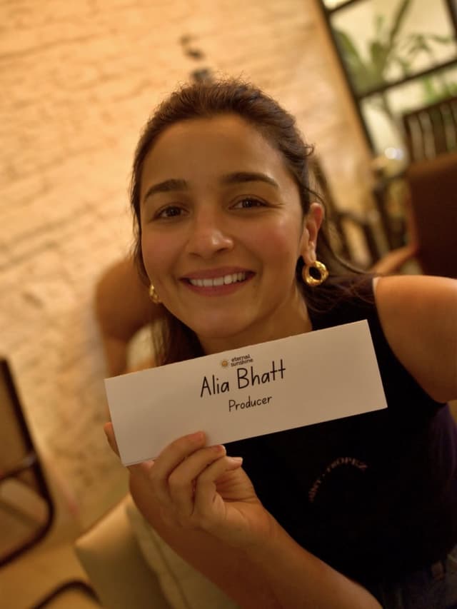 @aliaabhatt's Instagram post posted on date 10/3/2026 which generated 643960 likes and 1397 comments